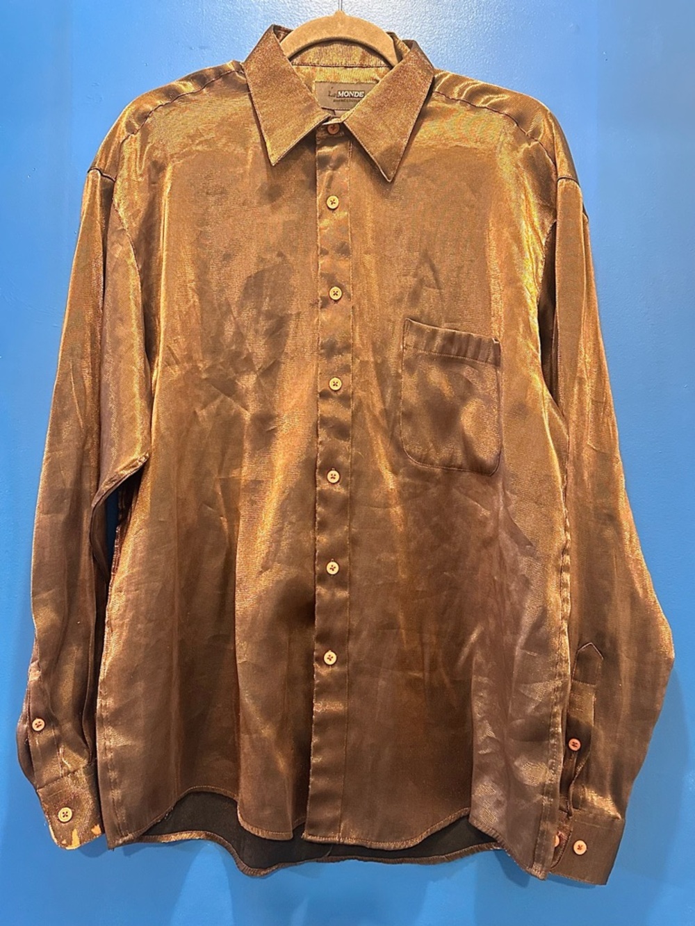 Le MONDE Luxe Button-Up Shirt
